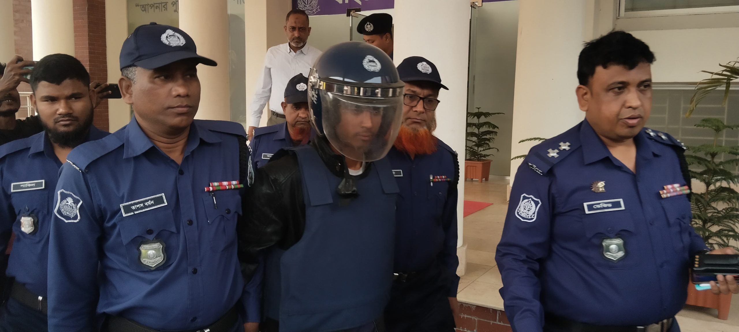 দিনাজপুরের নবাবগঞ্জে আপন চাচাতো ভাইকে হত্যা