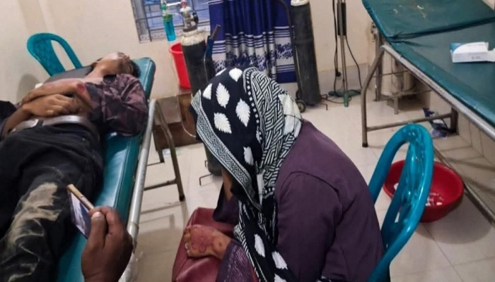 কুষ্টিয়ায় প্রেমিকার সামনে বিষপানে প্রেমিকের আত্মহত্যা
