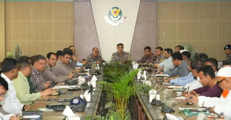 ঈদযাত্রার নিরাপত্তায় থাকবে সোয়াট, ডগ স্কোয়াড, অশ্বারোহী পুলিশ: ডিএমপি