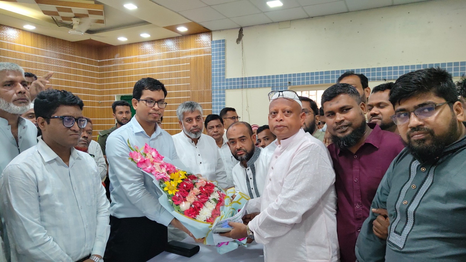 ধর্মমন্ত্রীর পক্ষে মুরাদনগরে দুই ইউএনওকে সংবর্ধনা