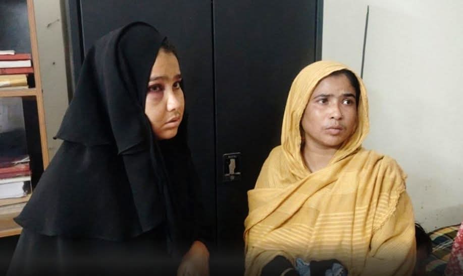 লোহাগড়ায় জুয়েলারি দোকান থেকে ৩৫ ভরি স্বর্ণ, রুপা ও টাকা চুরি, দুই নারী চোর আটক