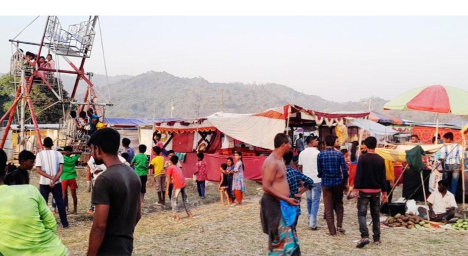 কলমাকান্দার সীমান্তে গারো পাহাড় ঘেঁসা ঐতিহ্যবাহী চেংগ্নি মেলা শুরু হয়েছে