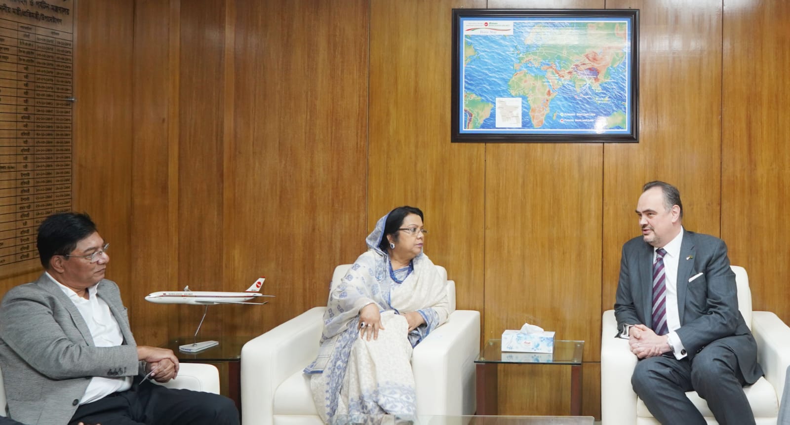 বেসামরিক বিমান পরিবহন ও পর্যটন মন্ত্রণালয়ের মন্ত্রী ও প্রতিমন্ত্রীর সঙ্গে নিযুক্ত যুক্তরাষ্ট্রের রাষ্ট্রদূত এর সৌজন্য সাক্ষাৎ