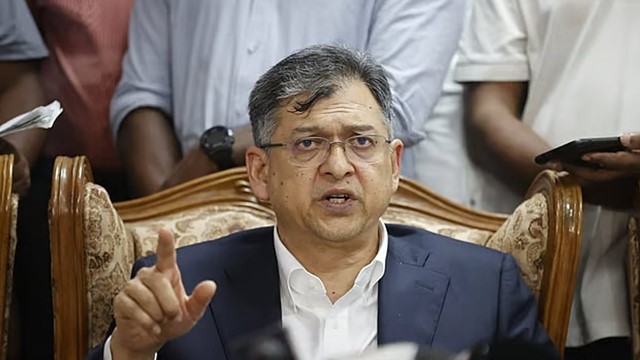 ঈদের আগে পোশাক কারখানাকে বেতন-ভাতা পরিশোধ করতে বলা হয়েছে: স্বরাষ্ট্রমন্ত্রী