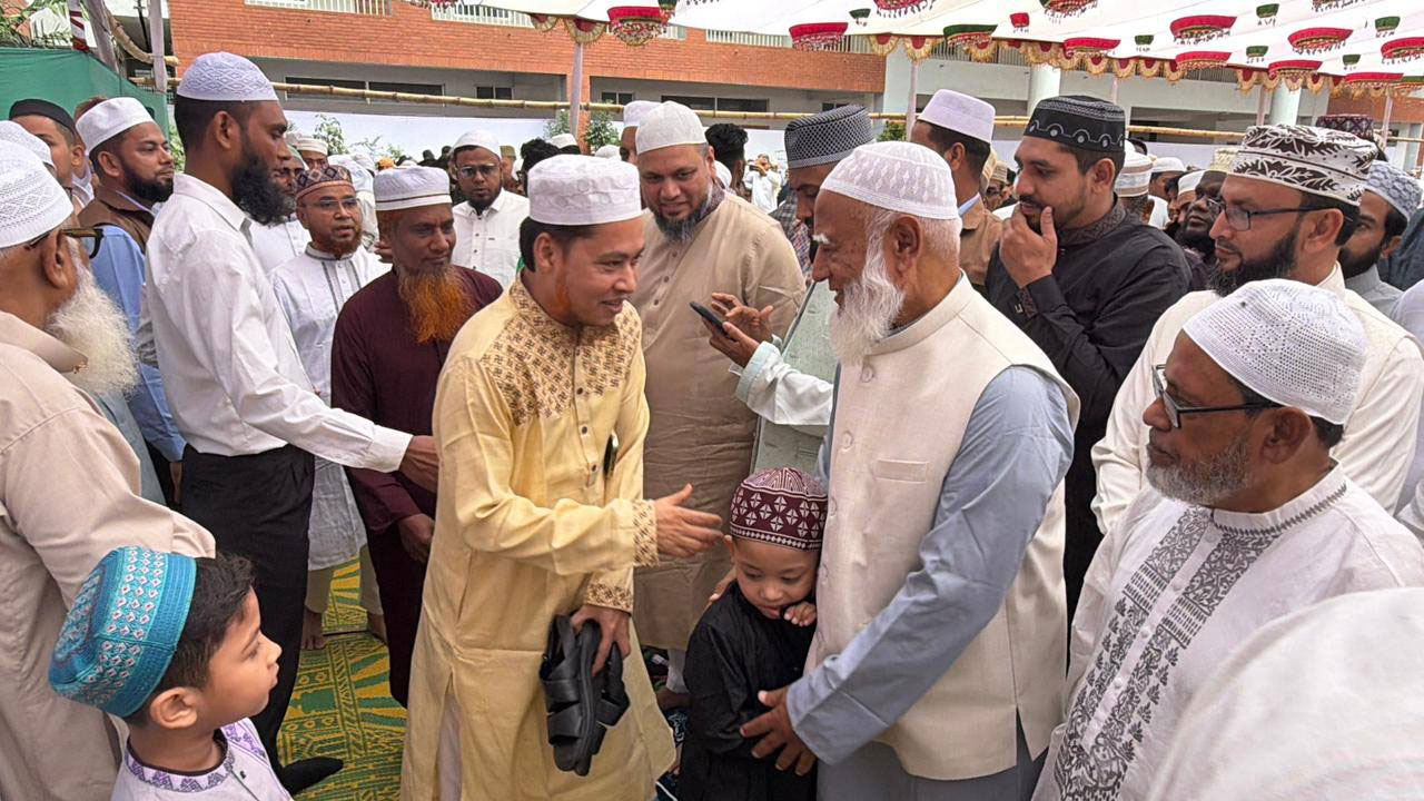 মিরপুরে ঈদের নামাজ পড়লেন জামায়াত আমির
