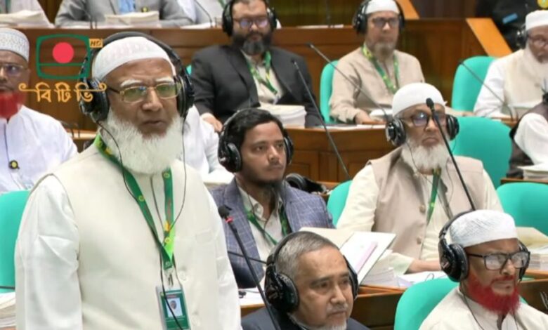 ‘উই ওয়ান্ট জাস্টিস’, সংসদে বিরোধীদলীয় নেতা