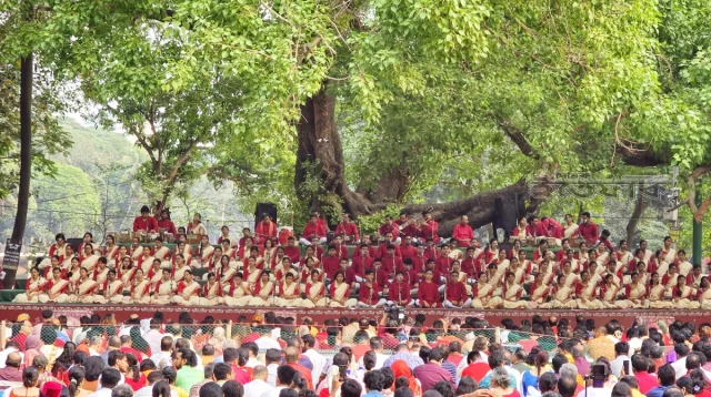 রমনার বটমূলে ছায়ানটের বর্ষবরণ অনুষ্ঠান শুরু
