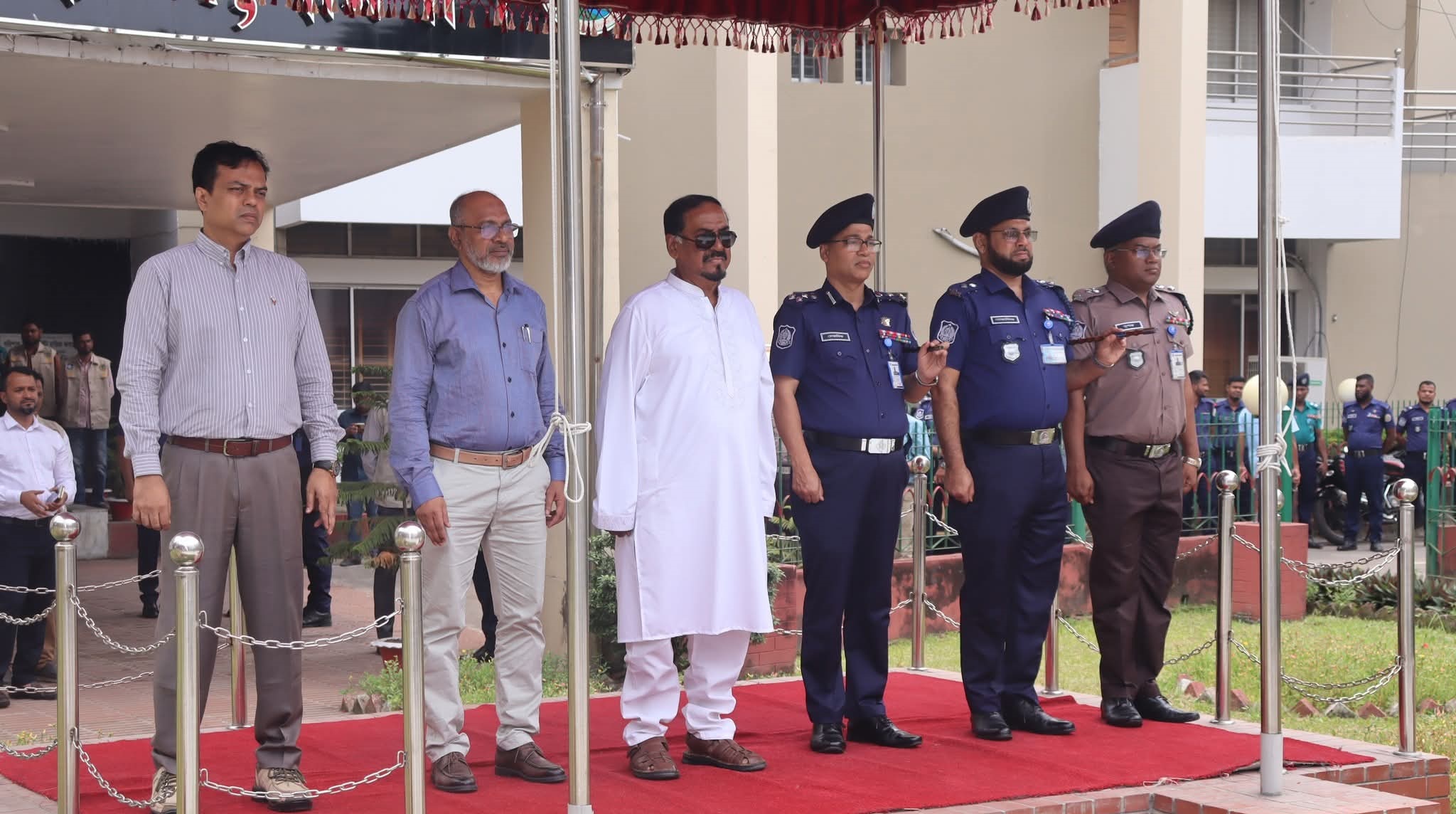 বরিশাল সার্কিট হাউজে পদার্পণ করলেন মাননীয় স্পীকার হাফিজ উদ্দিন আহমদ বীর বিক্রম