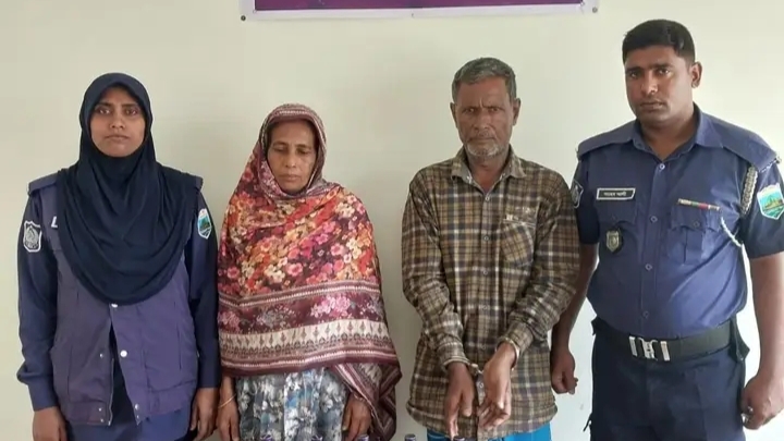 নওগাঁর পত্নীতলায় ভারতীয় তৈরি মাদকদ্রব্য ESKUF উদ্ধার, গ্রেফতার ২