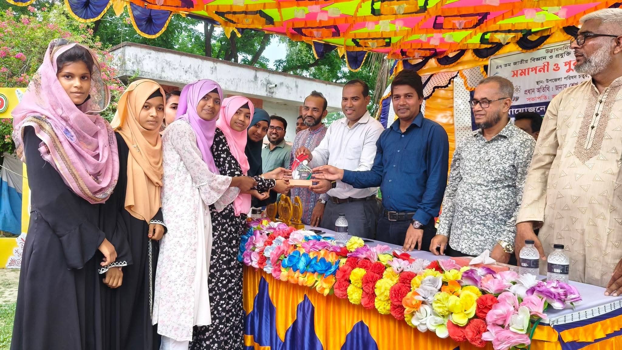 নওগাঁর রাণীনগরে দিনব্যাপী বিজ্ঞান মেলা অনুষ্ঠিত
