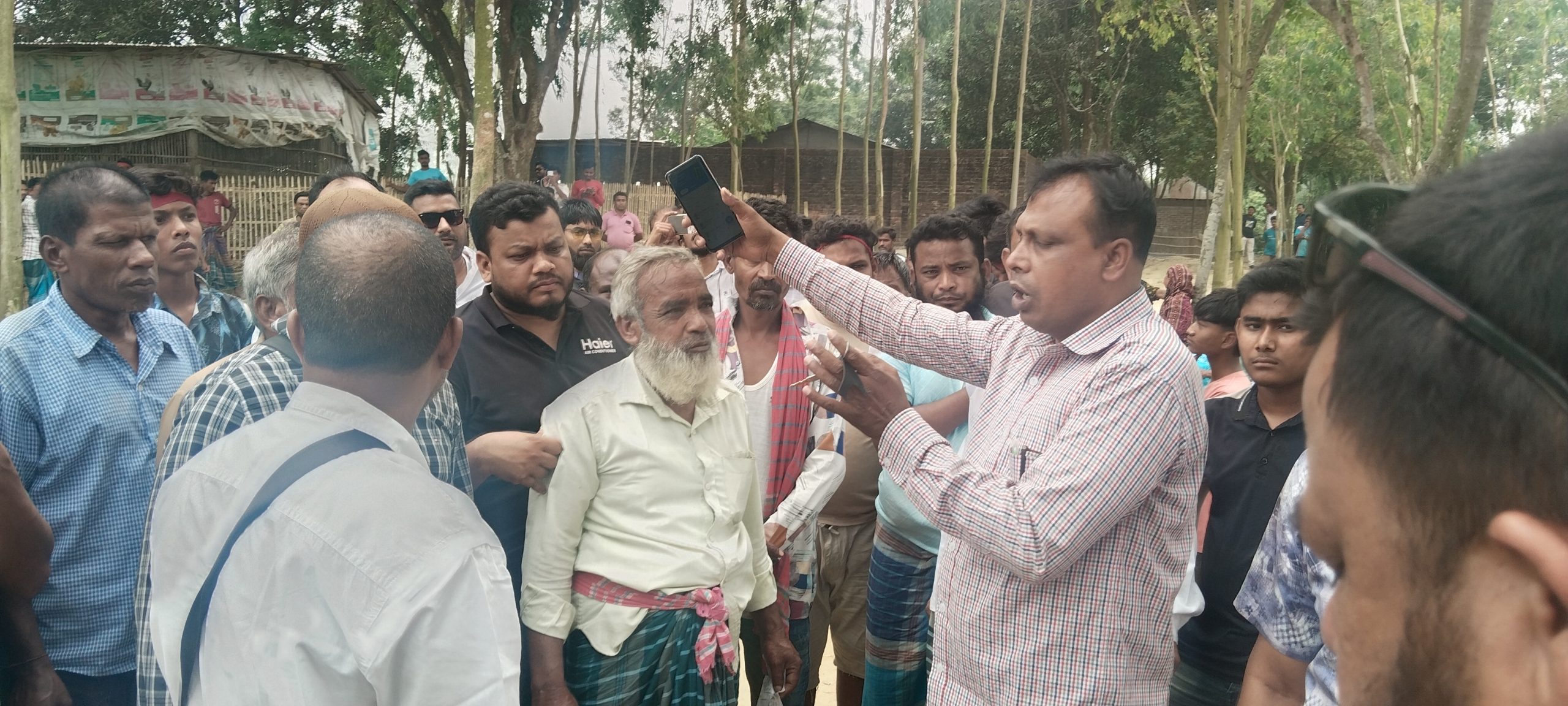 দ্বৈতর খাঁ পীরের মাজার সম্পত্তি দখলের পাঁয়তারা, ওয়ারিসদের অভিযোগ
