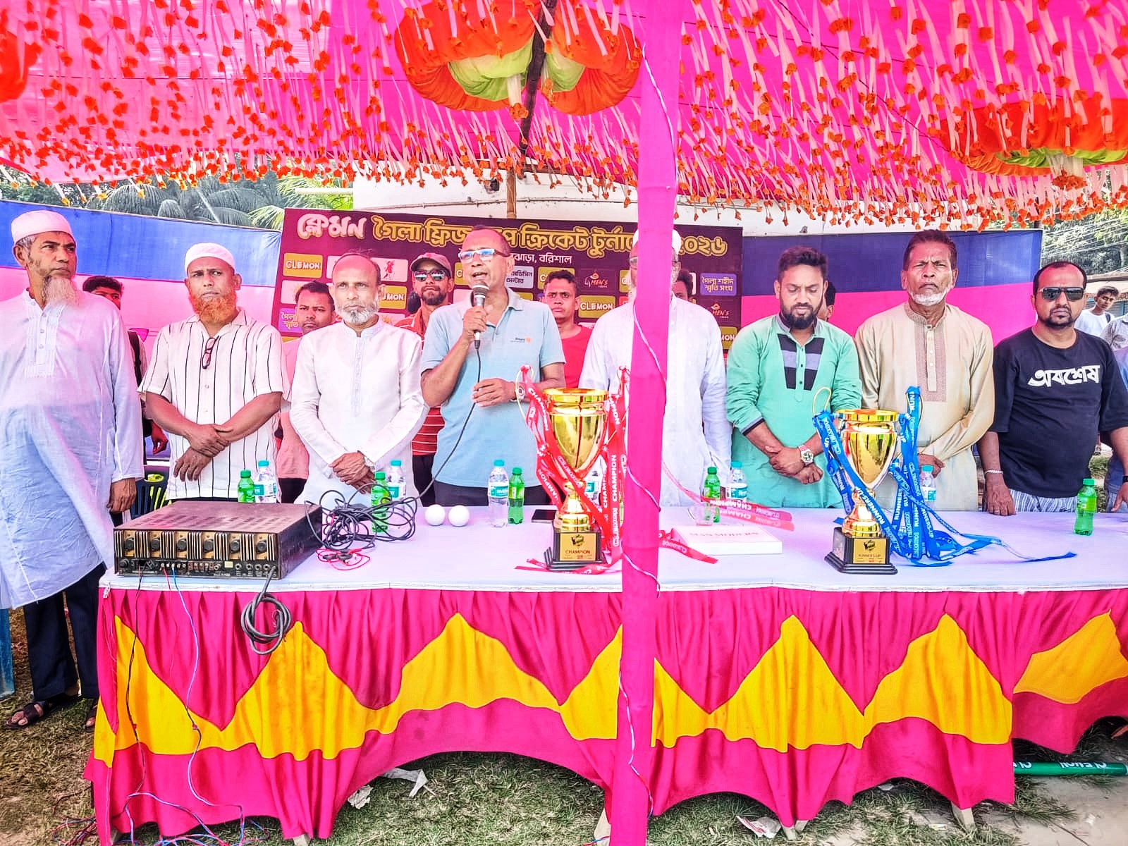 আগৈলঝাড়ায় ক্লেমন ফ্রিজ কাপ ক্রিকেট টুর্নামেন্টের উদ্বোধন