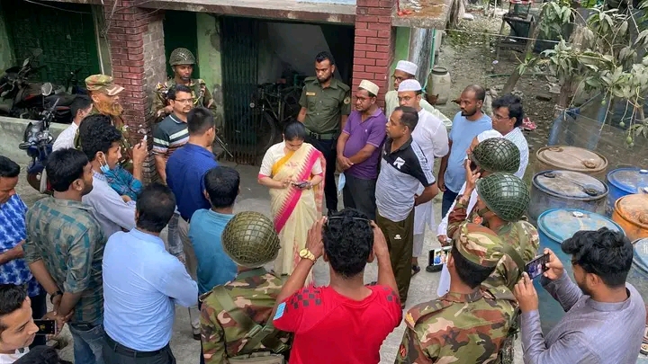 পিরোজপুরে ভ্রাম্যমান আদালতের অভিযান : জ্বালানি তেল জব্দ,অর্থদণ্ড ও কারাদণ্ডাদেশ প্রদান