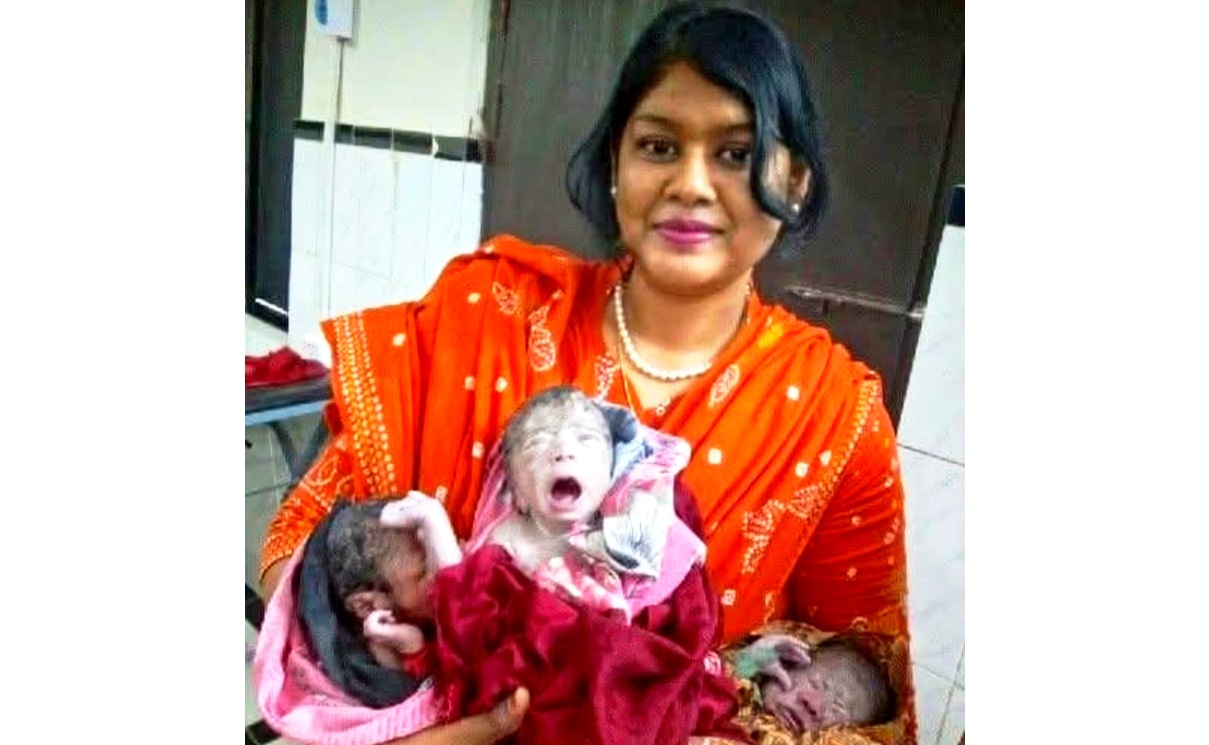 উলিপুরে একসঙ্গে তিন সন্তানের জন্ম স্বাভাবিক প্রসবে বিরল সফলতা