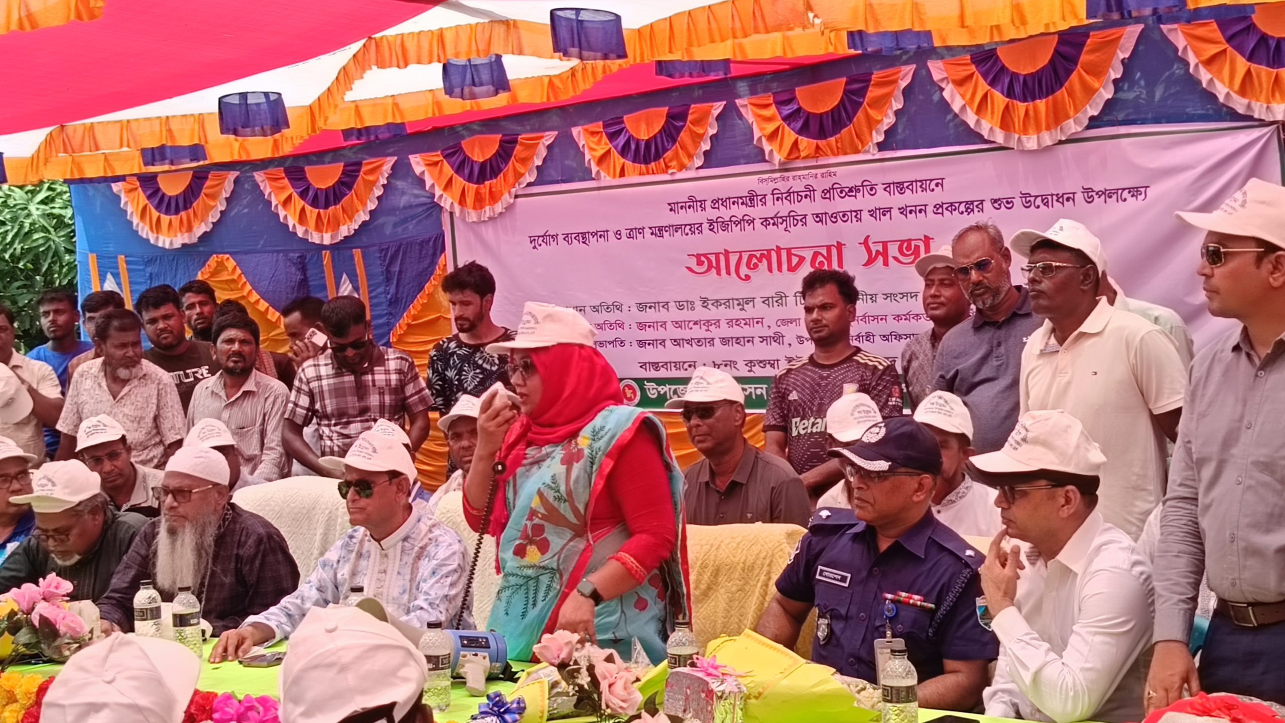 মান্দায় খাল পুনঃখনন প্রকল্পের উদ্বোধন করলেন এমপি ডা. টিপু