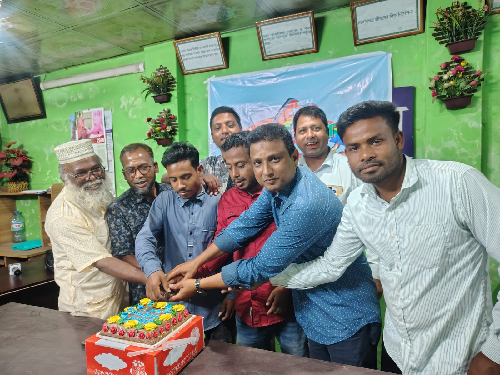 গাইবান্ধায় উৎসবমুখর পরিবেশে দৈনিক আজকালের কণ্ঠের ৫ম বর্ষে পদার্পণ উদযাপন