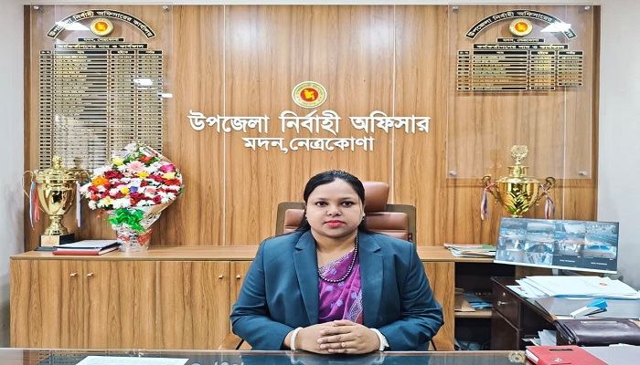 মদনের নির্বাহী অফিসার বেদবতী মিশ্রী অল্প সময়ে প্রাশাসনিক কাজে প্রশংসা কুড়িয়েছেন