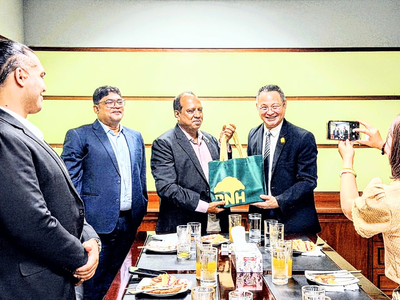 সরকারী-বেসরকারী অংশীদারিত্বের মাধ্যমে থাইল্যান্ডের চিকিৎসার উপর নির্ভরশীল বাংলাদেশের রোগীদেরকে সহায়তার আগ্রহ