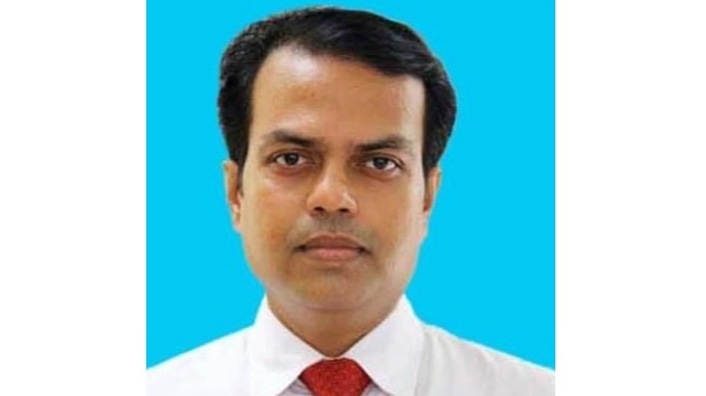 জনসেবামূলক কাজের মধ্যেই বরিশাল জেলা প্রশাসক খাইরুল আলম সুমনের বিরুদ্ধে অপপ্রচারের অভিযোগ
