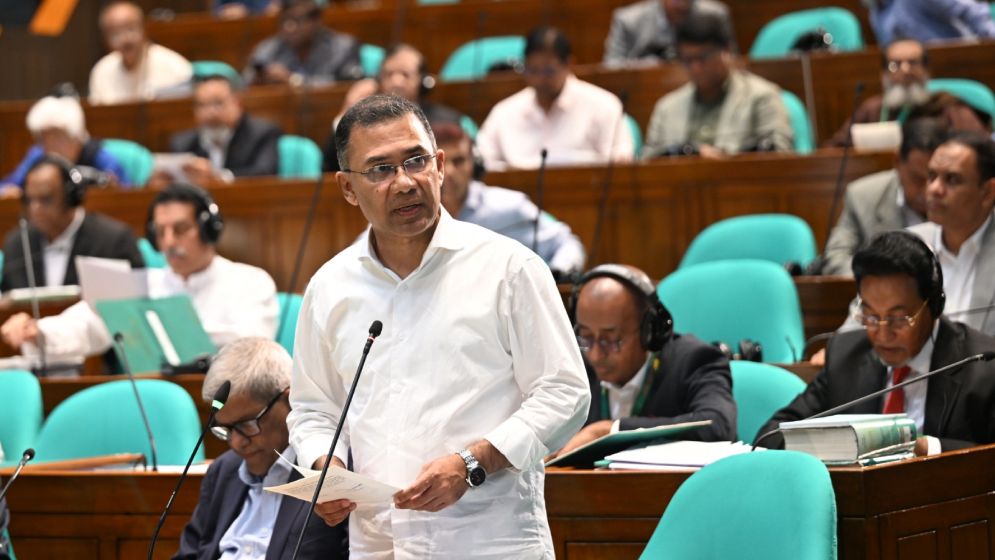 প্রতিরক্ষাব্যবস্থা সুদৃঢ় রাখতে আধুনিক হচ্ছে সশস্ত্র বাহিনী: প্রধানমন্ত্রী