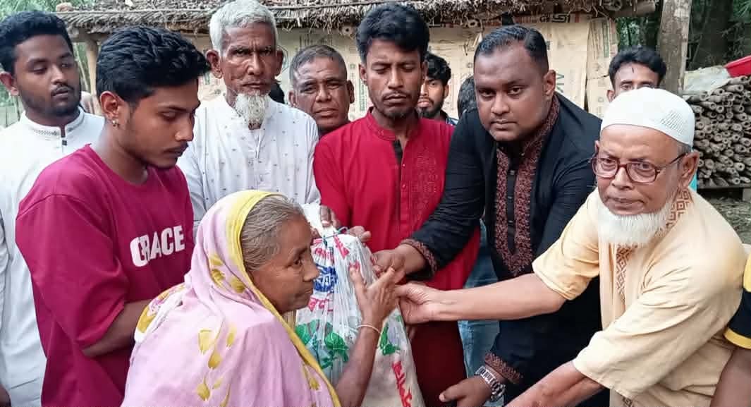 দল ও জনগণের সমর্থন পেলে আগামী ইউনিয়ন পরিষদ নির্বাচনে চেয়ারম্যান পদে লড়বেন: মানবিকতায় আলোচনায় সামিউল ইসলাম