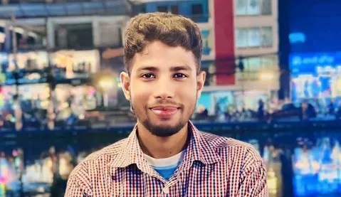 ববি ছাত্রদল নেতার ফেসবুক পোস্টে কমেন্ট করে বিপাকে শিক্ষার্থী, শাসিয়ে ডিলেট করানোর অভিযোগ