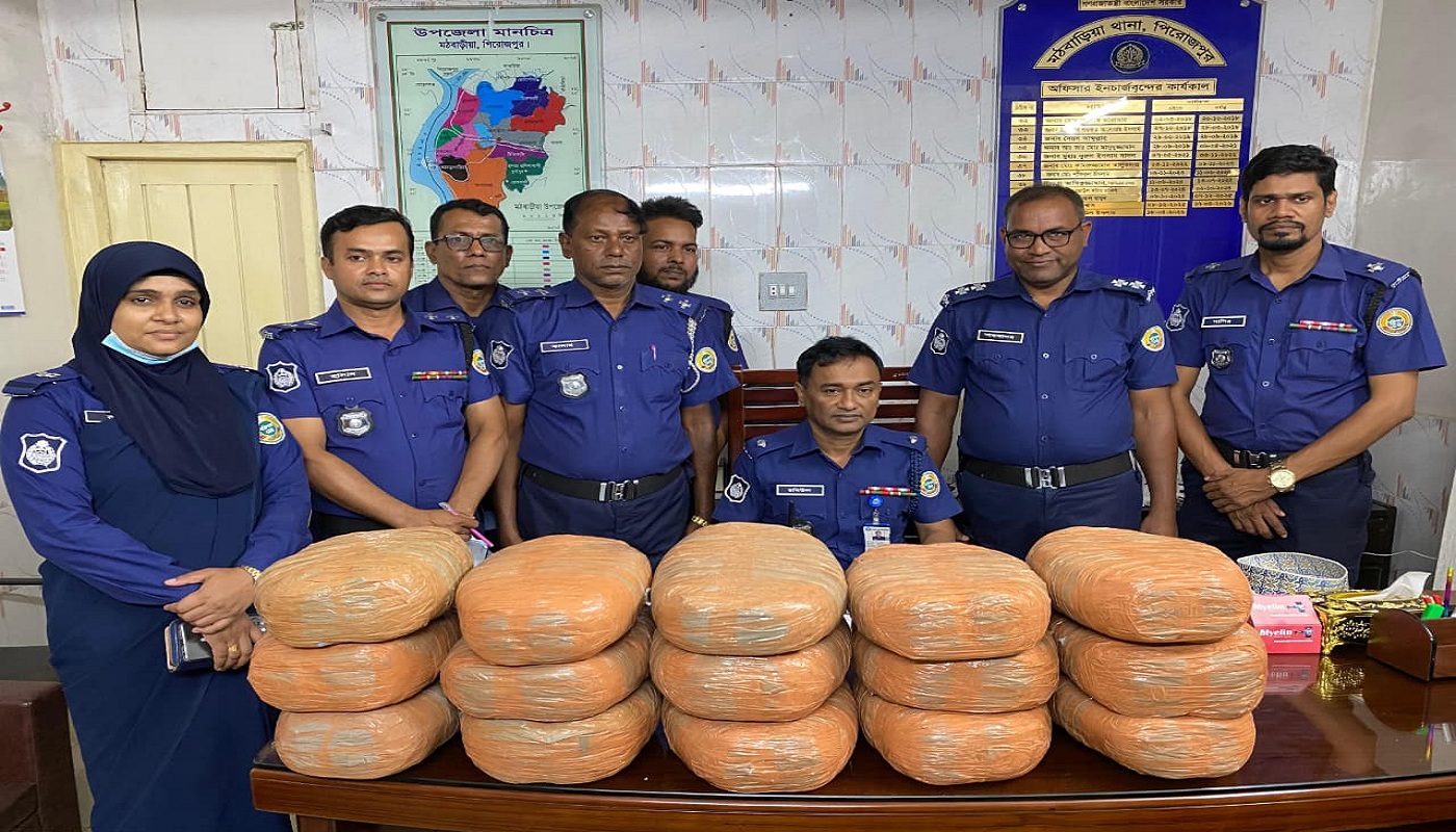 মঠবাড়িয়ায় তালাবদ্ধ ঘর থেকে ১৫ লক্ষ টাকা মূল্যের ৩০ কেজি গাঁজা উদ্ধার