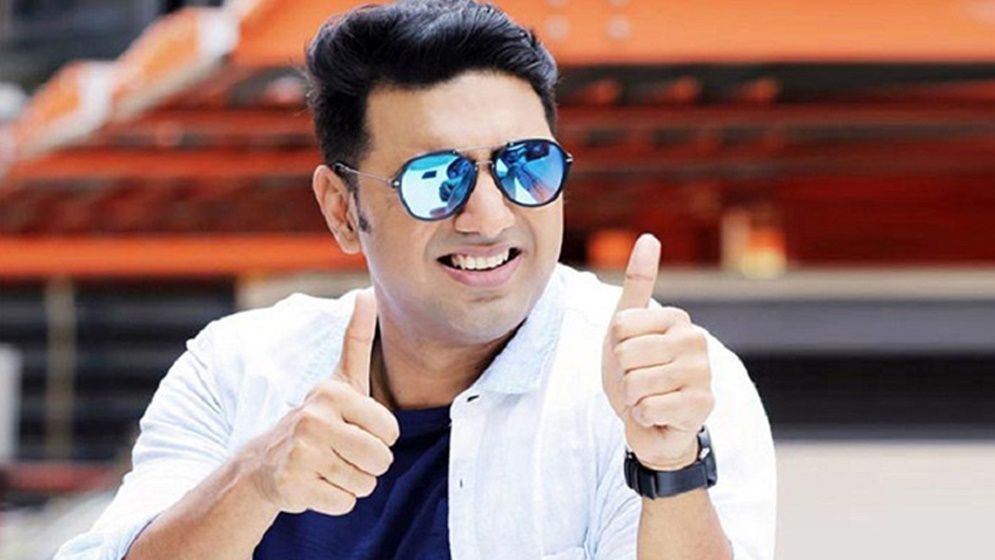 ‘দেশু ৭’ সিনেমার শুটিংয়ে অনির্বাণ, যা বললেন দেব