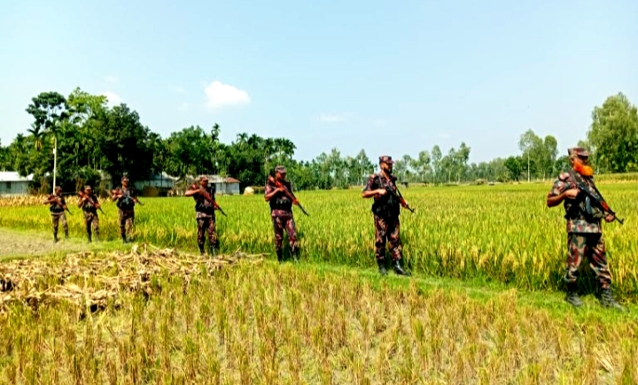 কুড়িগ্রাম সীমান্তে অবৈধ অনুপ্রবেশ ঠেকাতে বিজিবির সর্বোচ্চ সতর্কতা