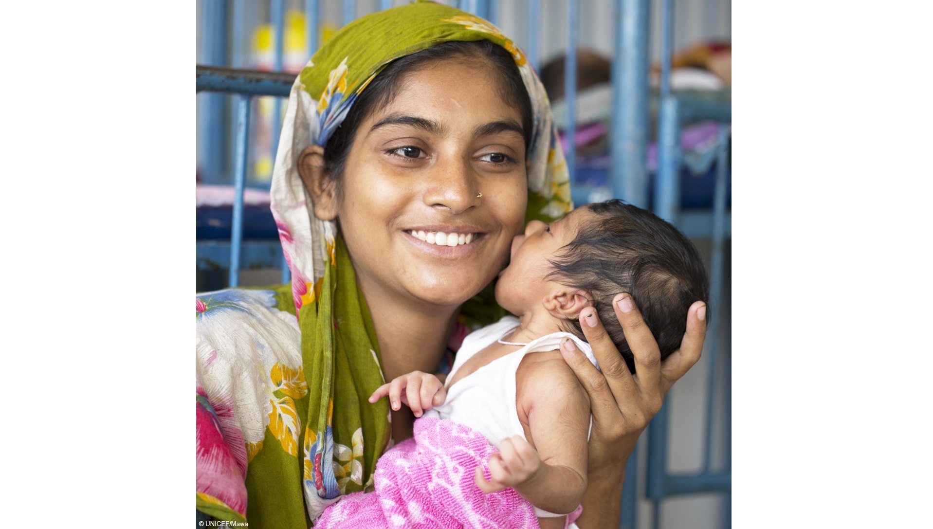 মা: শর্তহীন ভালোবাসার একমাত্র উৎস