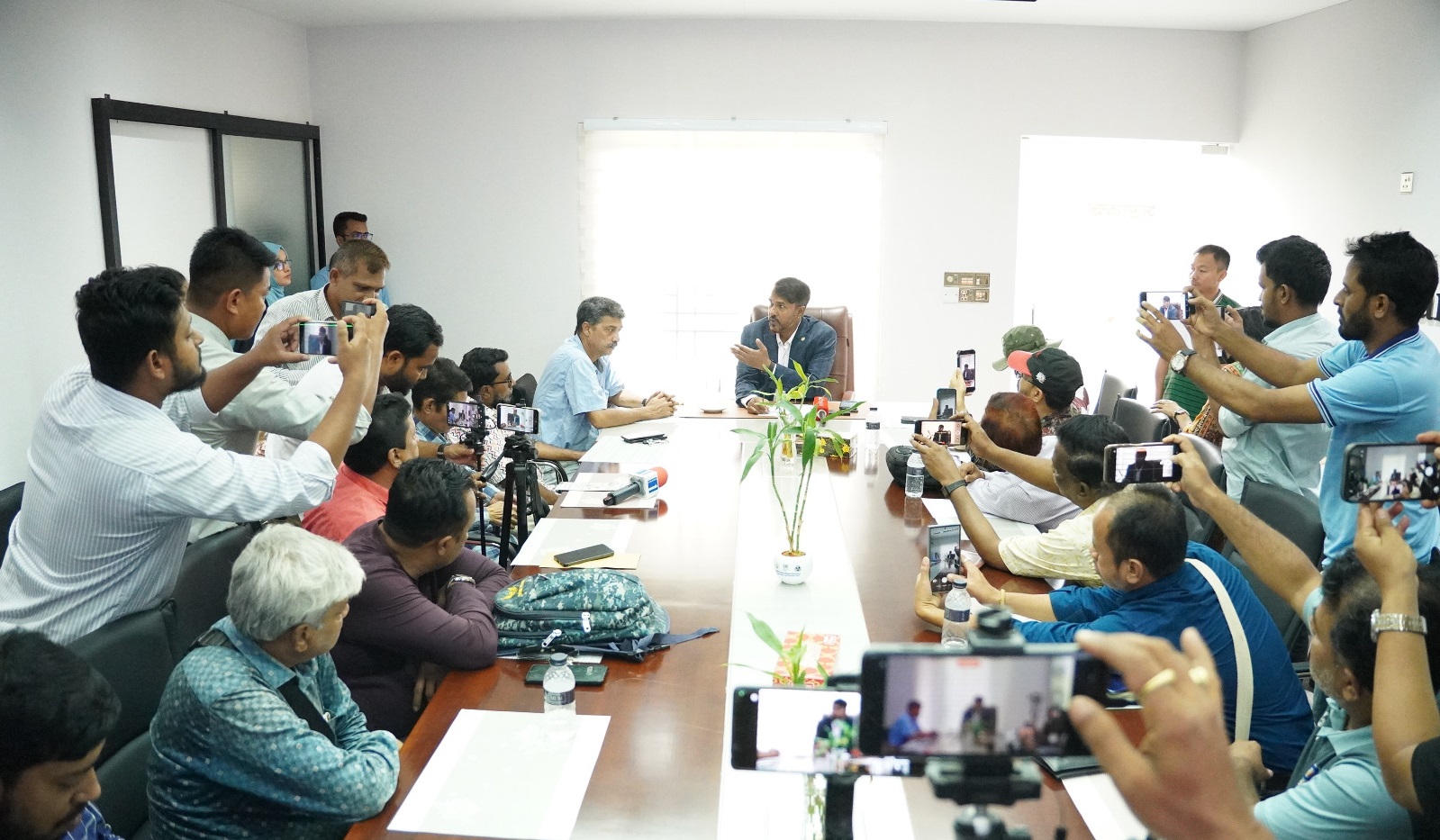 রাবিপ্রবিতে ‘আওয়ামী পুনর্বাসনের’ অভিযোগকে অগ্রহনযোগ্য বললেন উপাচার্য