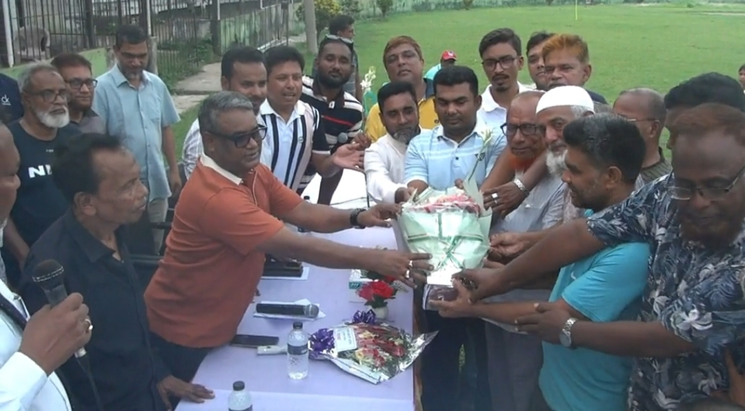 নাটোরে বাংলাদেশ ক্রিকেট বোর্ডের কাউন্সিলর নির্বাচিত হওয়ায় ফরহাদ আলী দেওয়ান শাহীনের সাথে মতবিনিময়