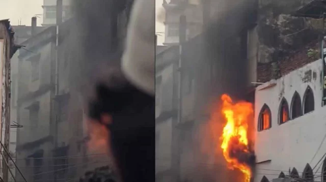 গুলিস্তানে জুতার গোডাউনে আগুন