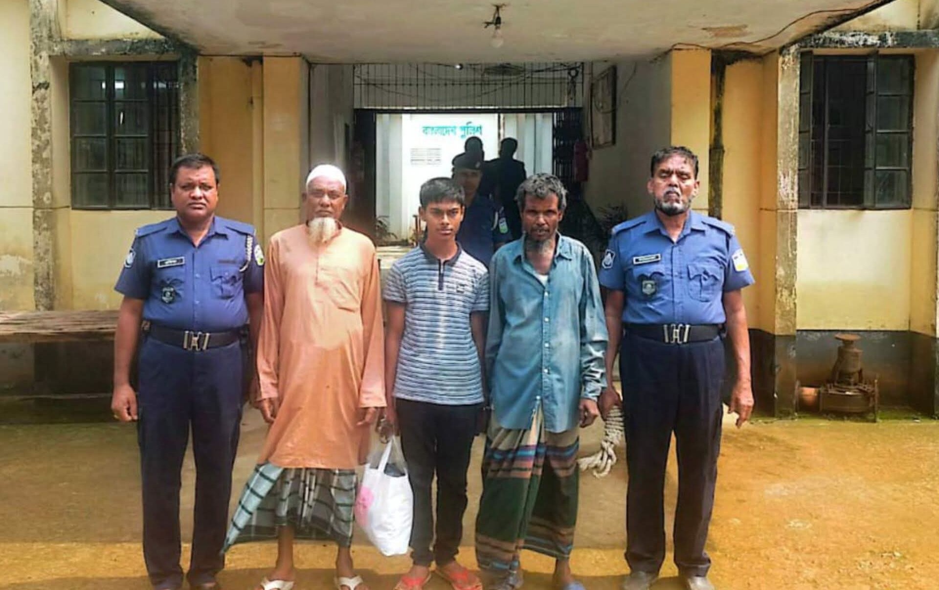 সিআর/জিআর মামলা, মোবাইল কোর্টের সাজাপ্রাপ্ত ও ওয়ারেন্টভুক্তসহ ৩ আসামি গ্রেপ্তার