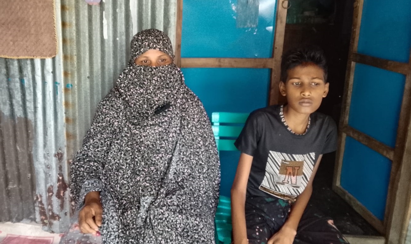 সন্তানকে বাঁচাতে নিঃস্ব মায়ের আকুতি: লক্ষ্মীপুরে ৬ লাখ টাকার অভাবে থমকে আছে মেহেদীর জীবন