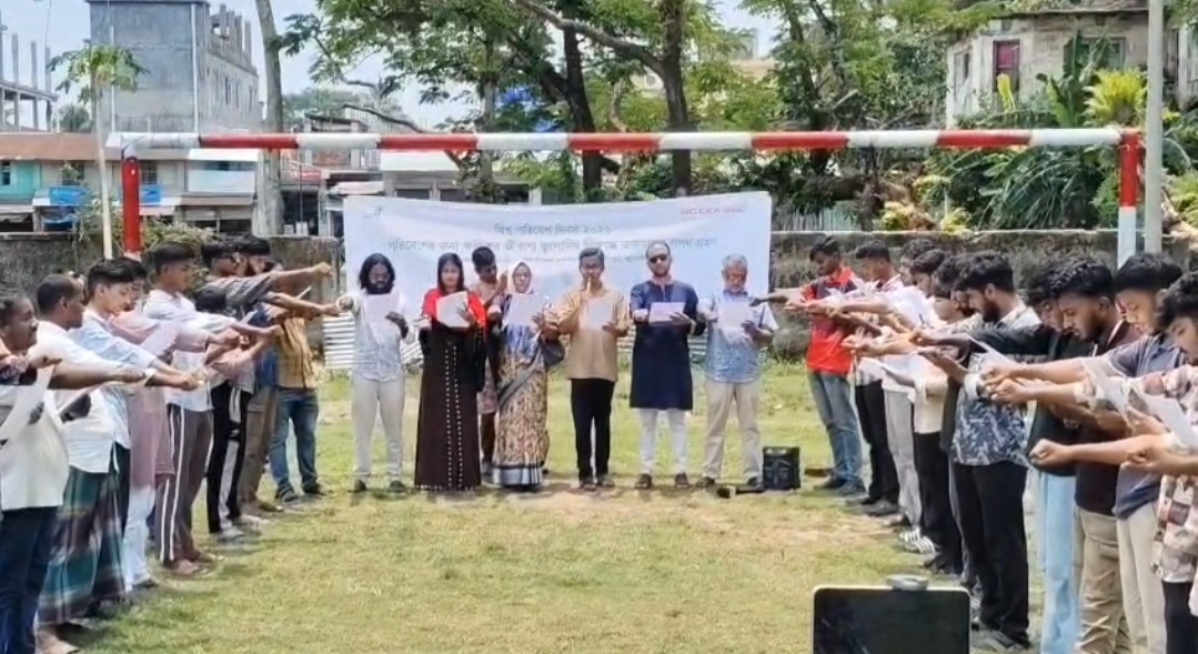 কলাপাড়ায় জীবাশ্ম জ্বালানির বিরুদ্ধে সচেতনতা বৃদ্ধিতে তরুণদের ব্যতিক্রমী শপথ
