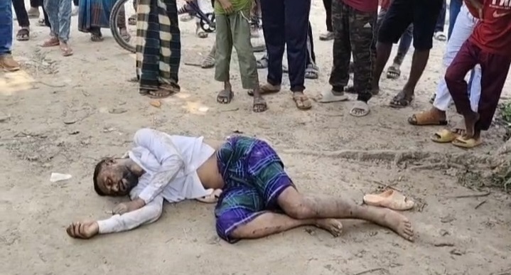 কালীগঞ্জে ধর্ষণের অভিযোগে রিক্সাচালককে গণপিটুনি, নিজ সন্তানকেও শ্লীলতাহানির অভিযোগ