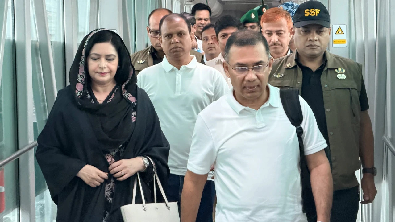 কক্সবাজারে পৌঁছেছেন প্রধানমন্ত্রী
