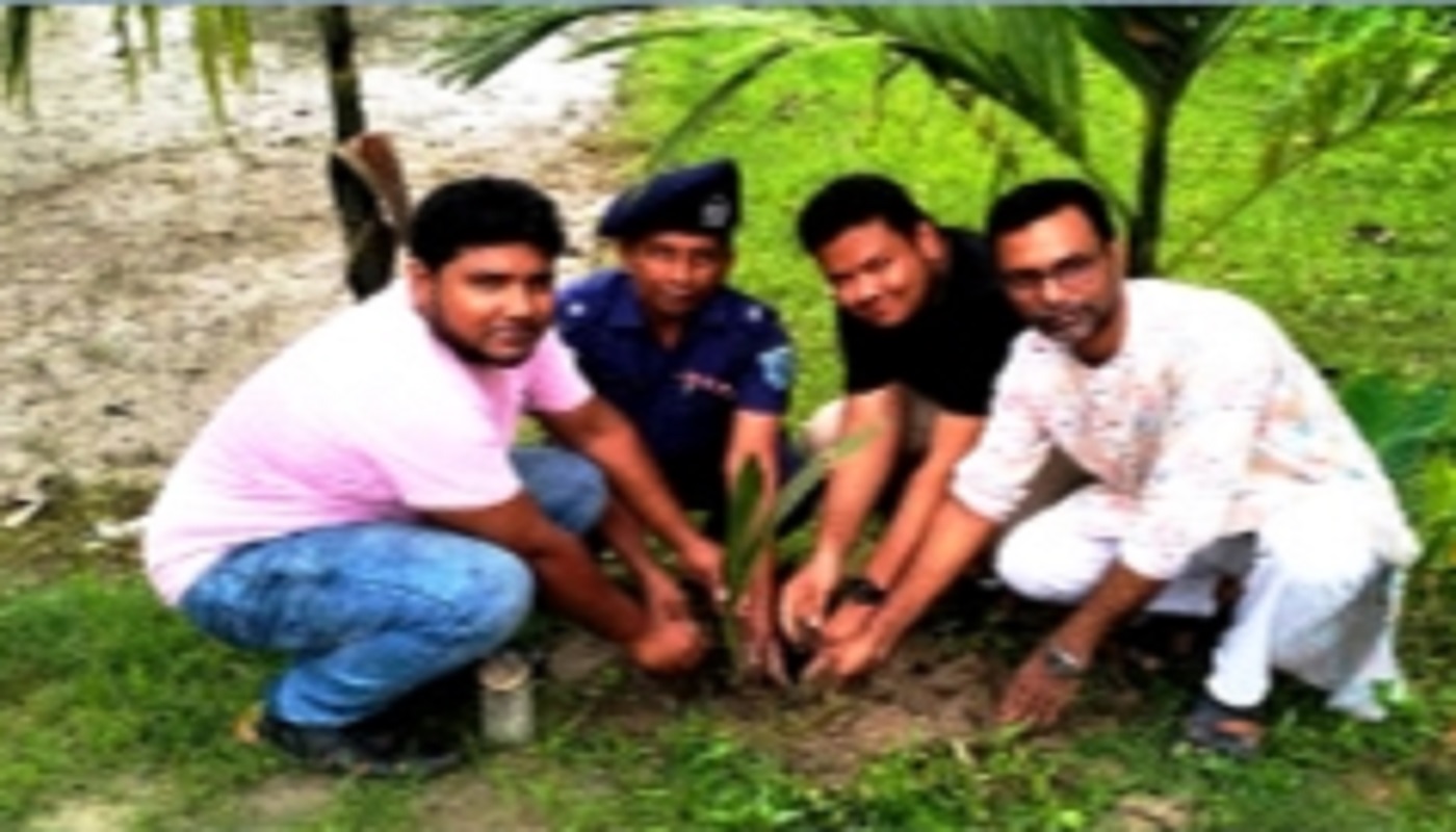 উলিপুরে অরণ্যের তিন হাজার তালের চারা রোপণ কর্মসূচি অনুষ্ঠিত