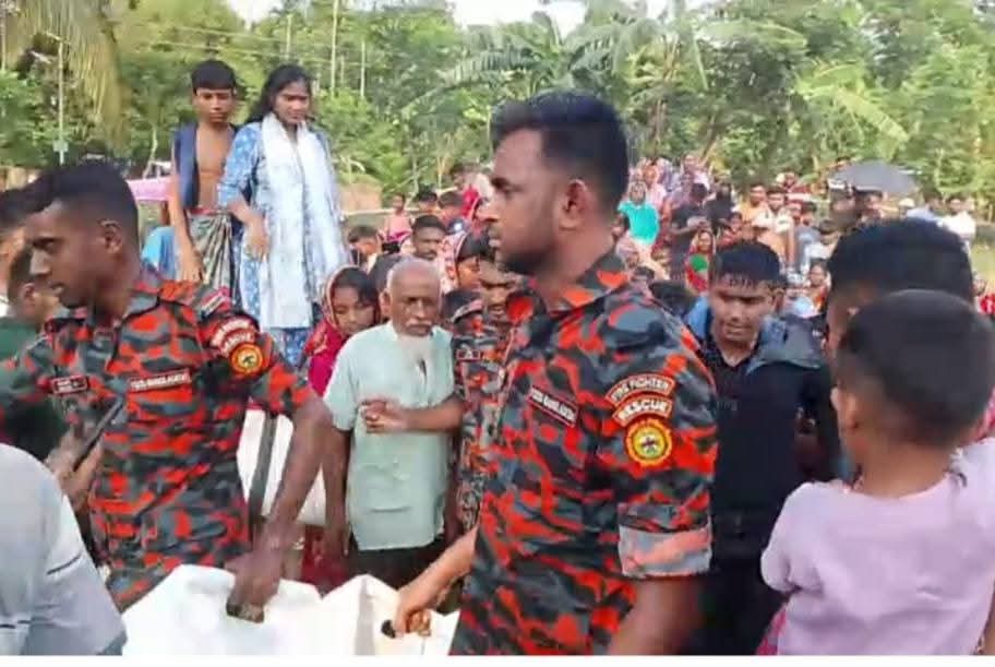 নড়াইলে মামার বিয়েতে গিয়ে নদীতে গোসল করতে নেমে নিখোঁজের ৫ ঘন্টা পর শিশুর লাশ উদ্ধার  
