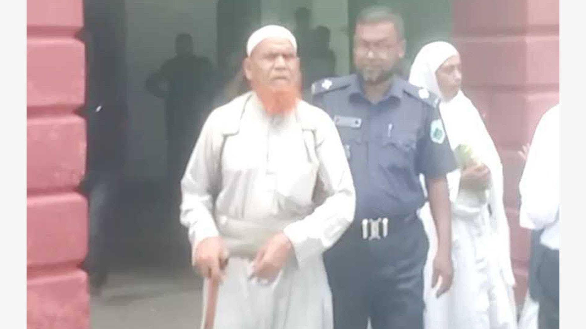 নাটোরে পাঁচ বছরের শিশু ধর্ষণ মামলায় বৃদ্ধের যাবজ্জীবন কারাদণ্ড