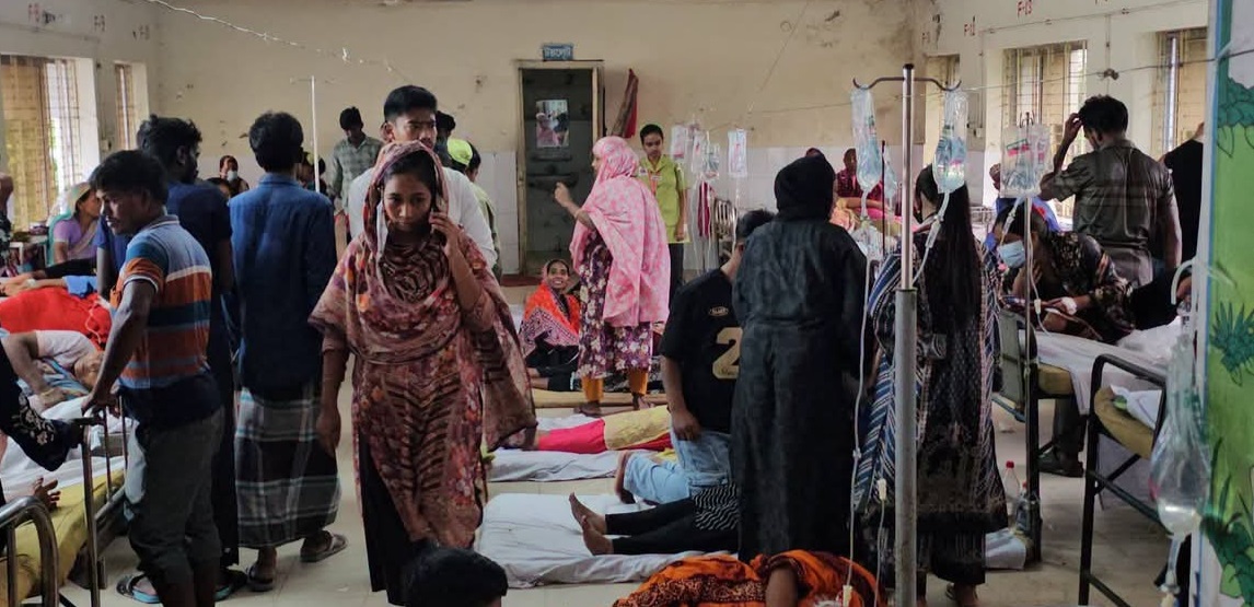 কালিয়াকৈরে কারখানার পানি পান করে শতাধিক শ্রমিক অসুস্থ