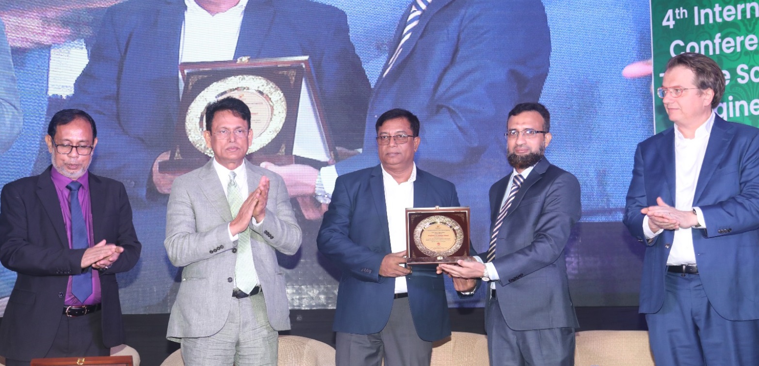 উন্নয়ন পরিকল্পনা ও নতুন প্রকল্পে প্রাণচাঞ্চল্য, মুন্সীগঞ্জে স্থানীয় সরকার মন্ত্রী