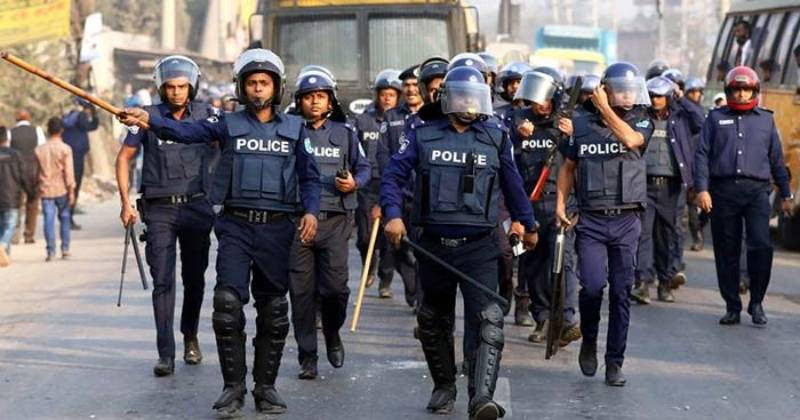কার্যক্রম নিষিদ্ধ আ.লীগের প্রতিষ্ঠাবার্ষিকীতে মাঠে থাকবে ডিএমপির ১৮ হাজার পুলিশ