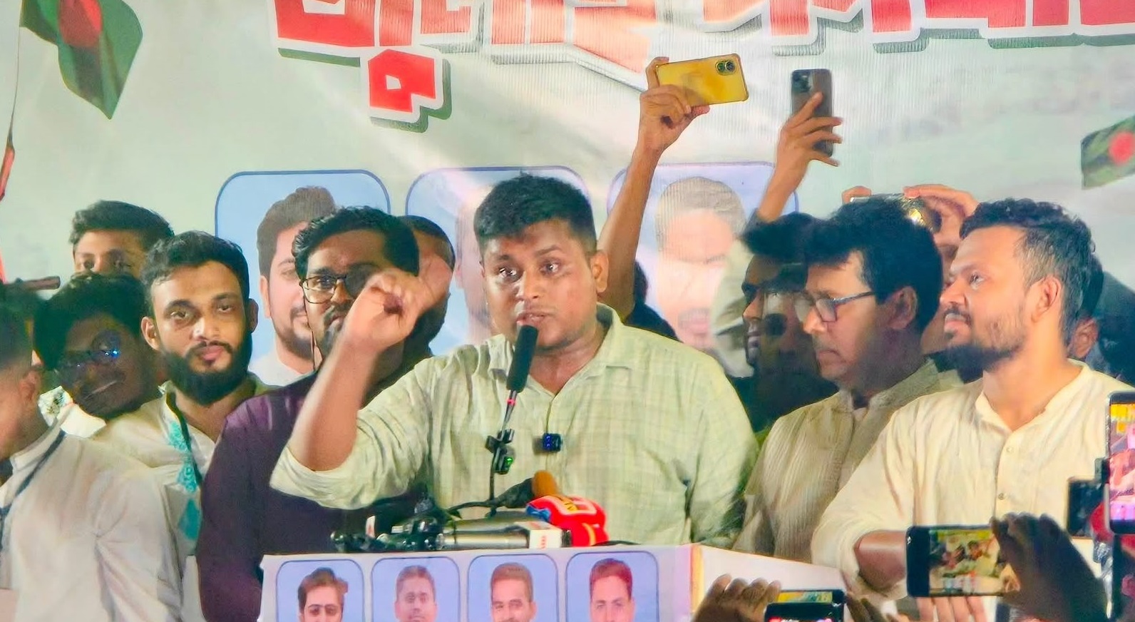 ‘ভয় দেখিয়ে জয়কে থামিয়ে রাখা যাবে না’: হাসনাত আব্দুল্লাহ