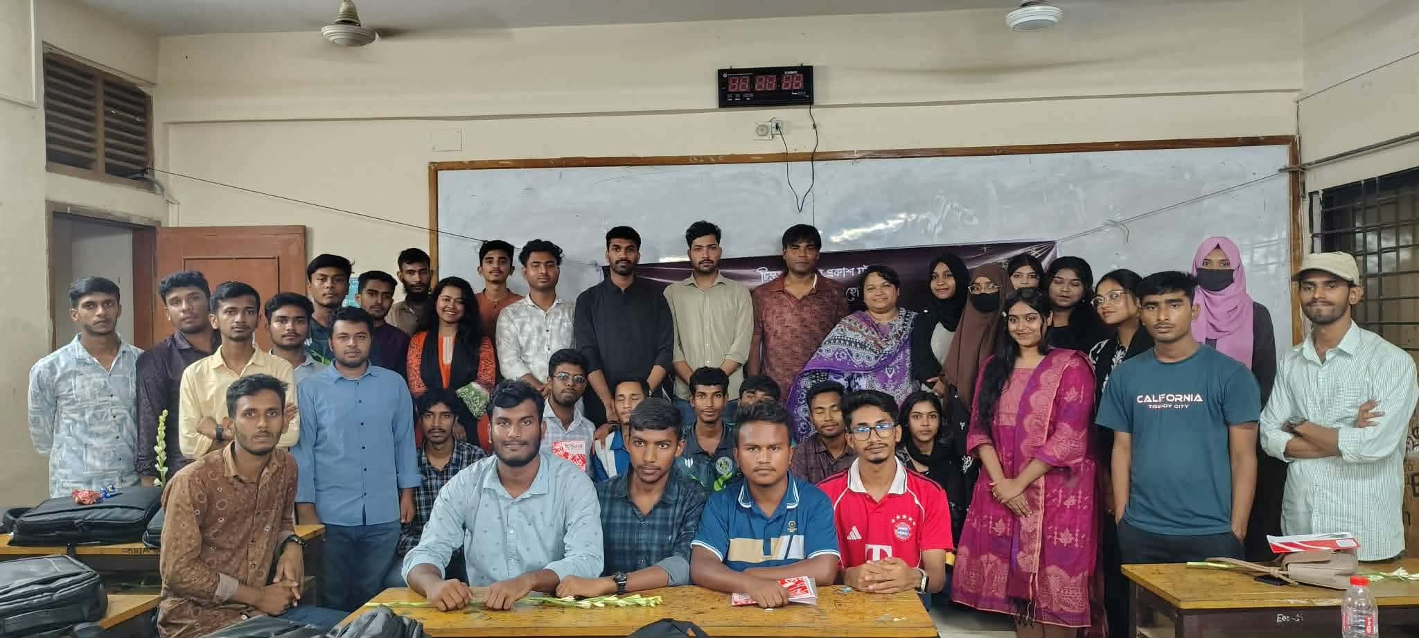 কুবির ‘চিত্তনামা’র নতুন কমিটি ঘোষণা ও নবীনবরণ অনুষ্ঠিত