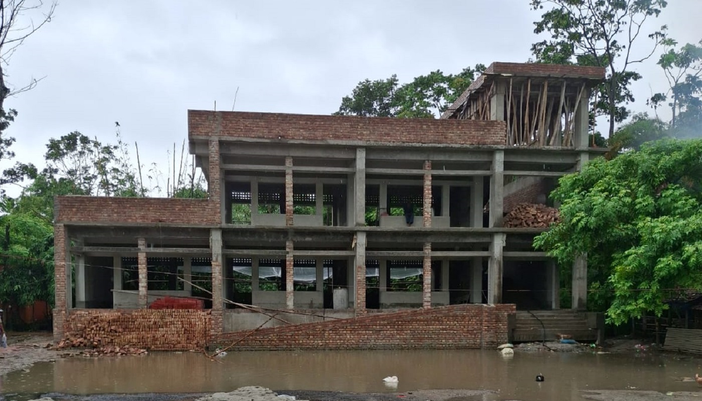 সাতক্ষীরায় পিইডিপি-৪ প্রকল্পের মেয়াদ শেষ হলেও ১৩ সরকারি প্রাথমিক বিদ্যালয়ের কাজ এখনো শেষ হয়নি
