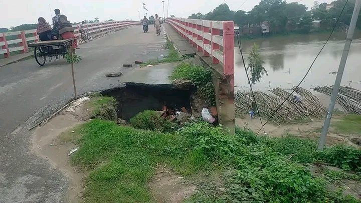 নওগাঁর আত্রাইয়ের বান্দাইখাড়ায় বয়তুল্ল্যাহ সেতুর উত্তর পাশে ধস, দুর্ঘটনার শঙ্কা