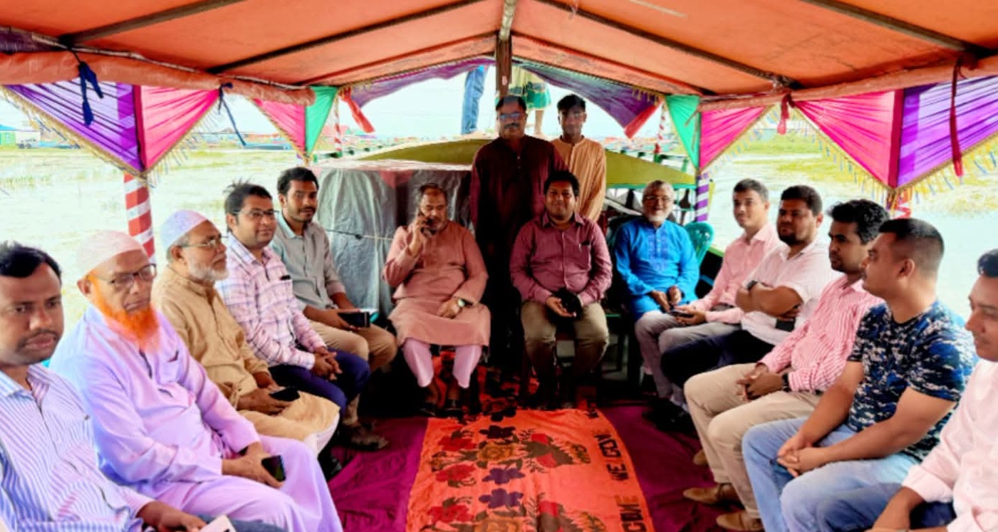 সিংড়ার চলনবিলে জলাবদ্ধতা নিরসনে কচুরিপানা পরিষ্কার কর্মসূচির উদ্বোধন