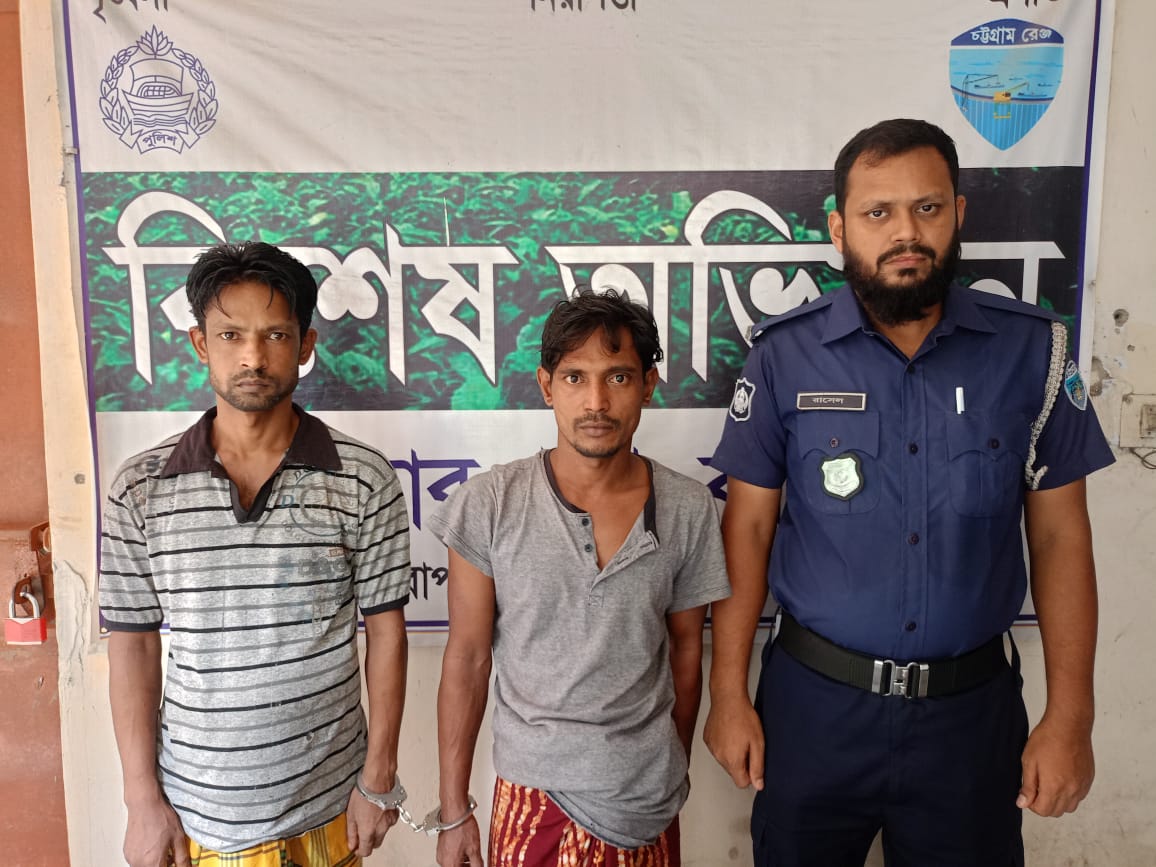 দেবিদ্বারে পুলিশের বিশেষ অভিযানে ৪ মাদক কারবারি ও সেবী গ্রেফতার